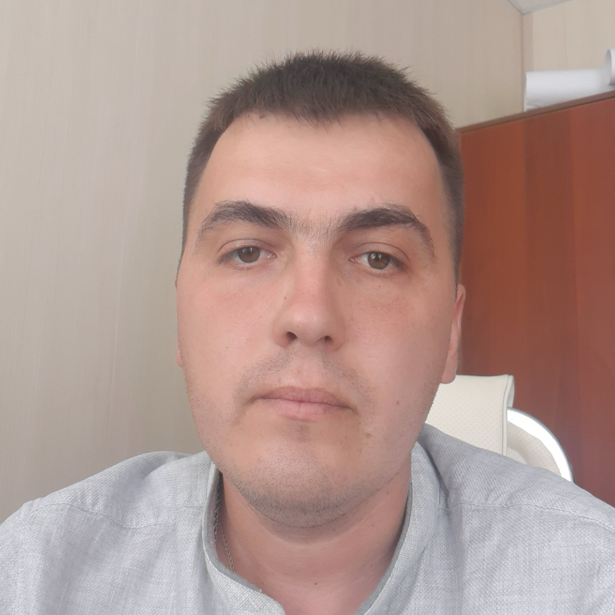 Андрей Лавров
