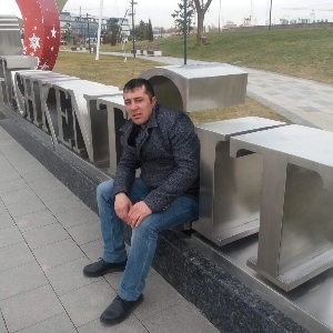 Надир Азимжонов