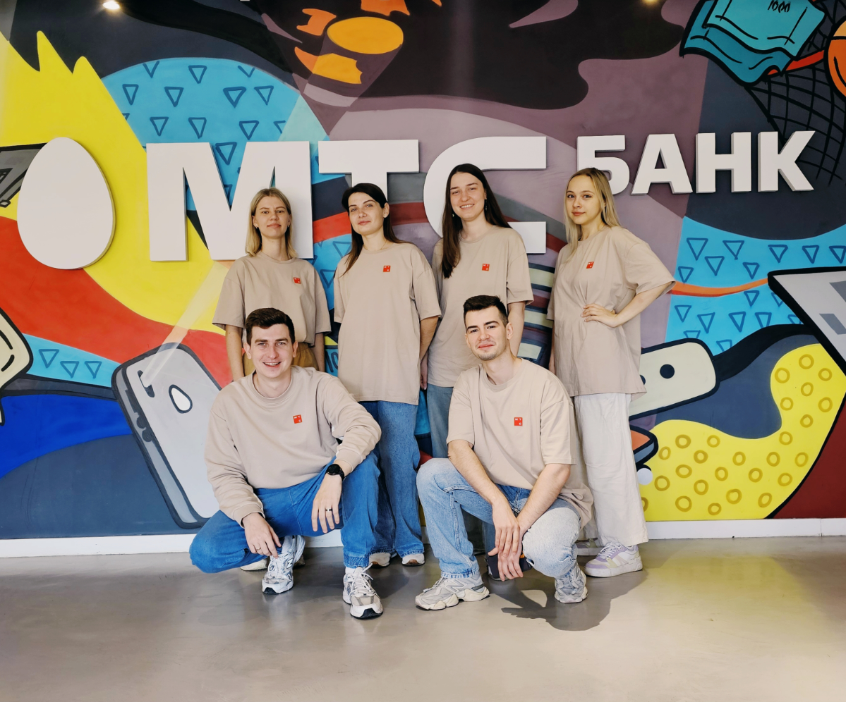 В конце Q3, презентовал проделанную работу команд Daily Banking, Premium & Private и Вклады на общебанковском демо дизайна. 💸 #продуктовыйдизайн  #выступление | Сетка — социальная сеть от hh.ru