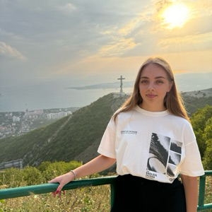 Виктория Савина