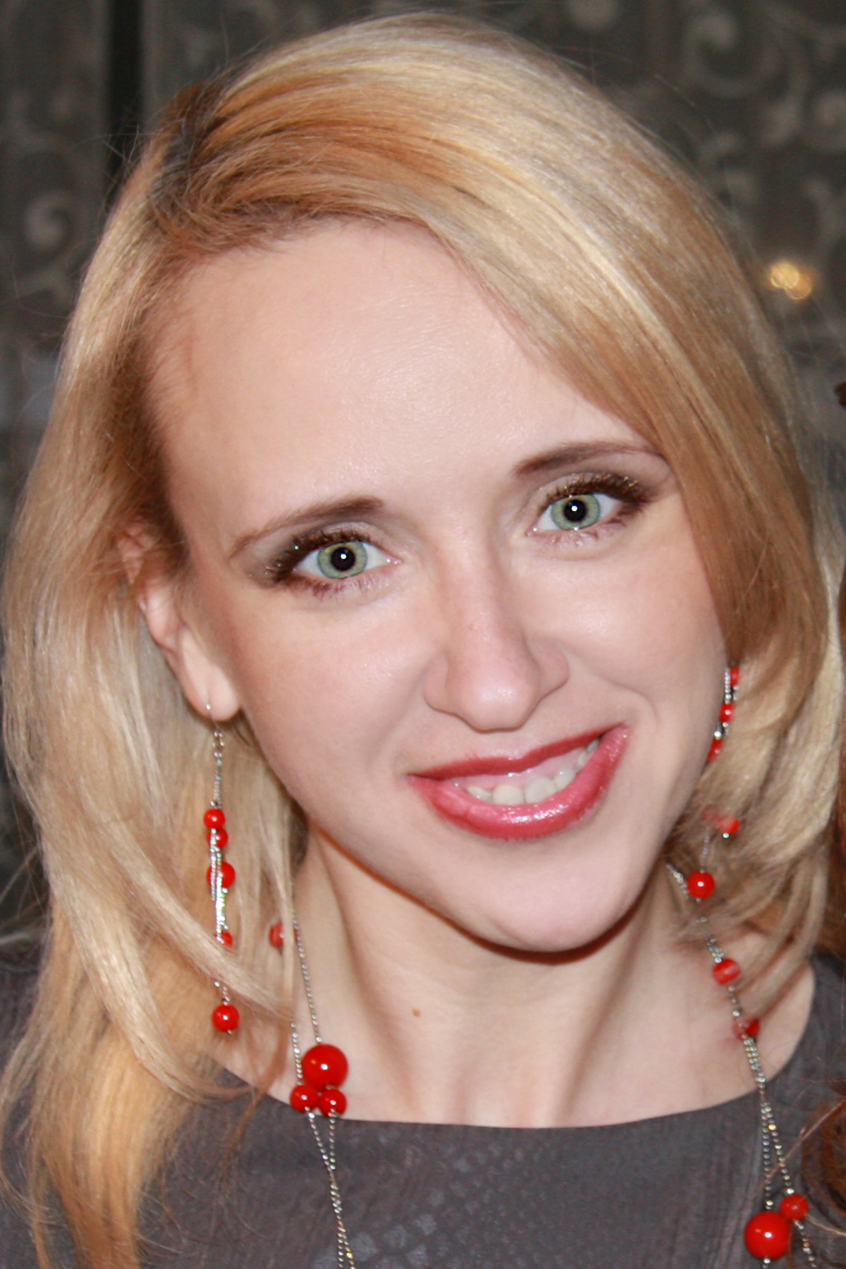 Светлана Полякова | Сетка — социальная сеть от hh.ru