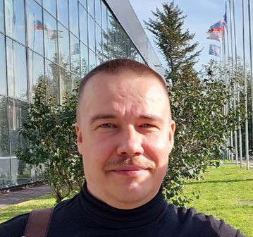 1 октября комиссия Гохрана России присвоила ювелиру из Екатеринбурга – Копосову Денису Владимировичу статус "художник-ювелир"
Денис Владимирович представил комиссии для визуального осмотра семь авторс... | Сетка — социальная сеть от hh.ru