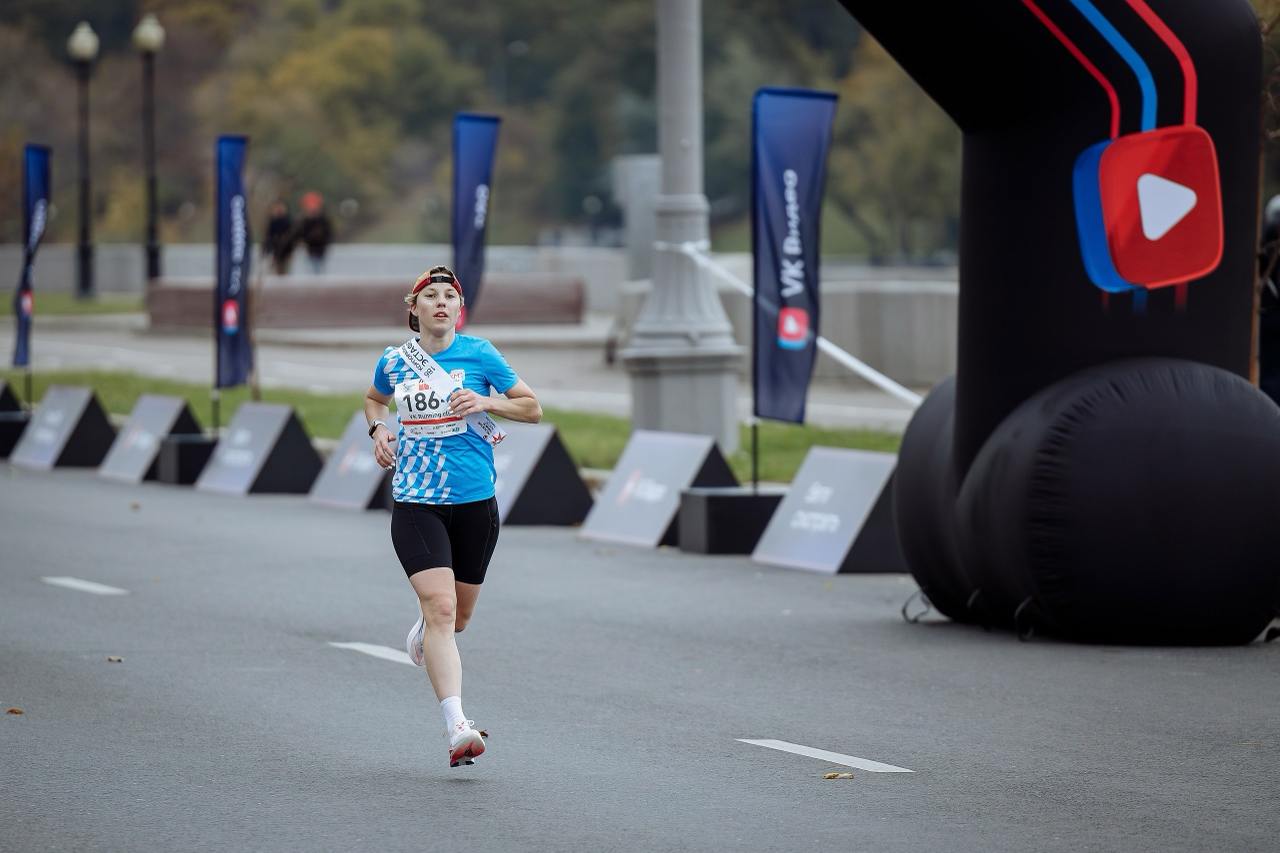 🏃 Все выходные на бегу — в прямом смысле!
Мы поучаствовали в Московском Марафоне, крупнейшем российском соревновании по бегу | Сетка — социальная сеть от hh.ru