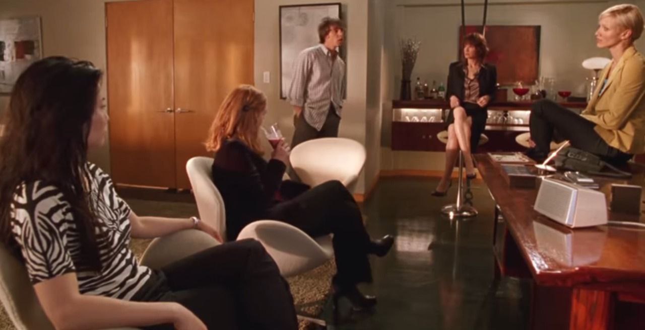 #фифобзор продолжаем шпионскую тему! "Миссионный" запал, признаться честно, быстро угас. Зато "Ангелы Чарли" зашли на ура! В фильме есть пародии, отсылки, и я такое люблю чуть больше | Сетка — социальная сеть от hh.ru