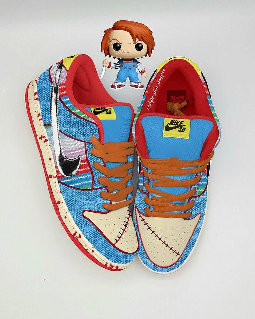 Какой классный кастомный дизайн Nike SB Dunks. Дизайнер Dop Done сделал кастомную подборку к Хэллоуину. Он вдохновлялся Чаки, Фредди Крюгером, Криком, Пилой и другими персонажами фильмов ужасов | Сетка — социальная сеть от hh.ru