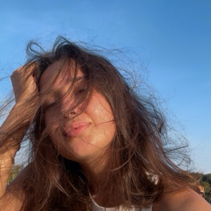 Любовь Бесфамильная | Сетка — социальная сеть от hh.ru