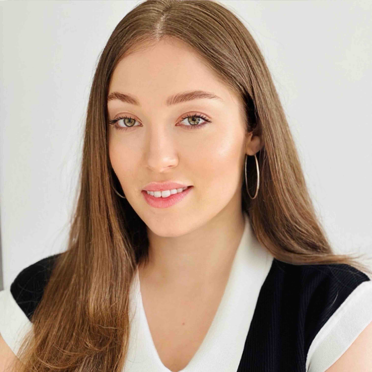 Evelin Gibele | Сетка — социальная сеть от hh.ru