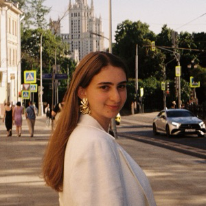 Надежда Бессмертнова | Сетка — социальная сеть от hh.ru