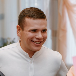 Дмитрий Шарипов