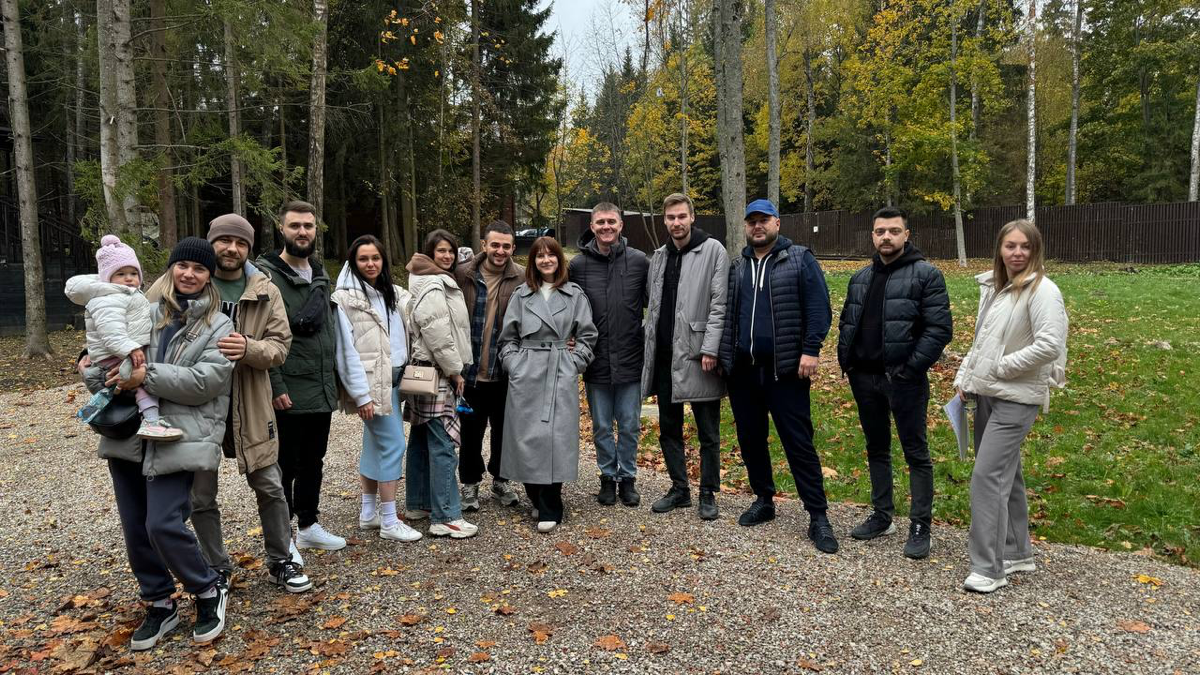 Всем, привет!
Мое имя, Владимир 👋
Являюсь сооснователем компании «РОП на связи»
Мы занимаемся операционным управлением отделов продаж удаленно! И также выстраиваем их с нуля своими руками!😉
Ведем 24 о... | Сетка — социальная сеть от hh.ru