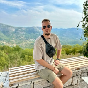 Олег Безродный