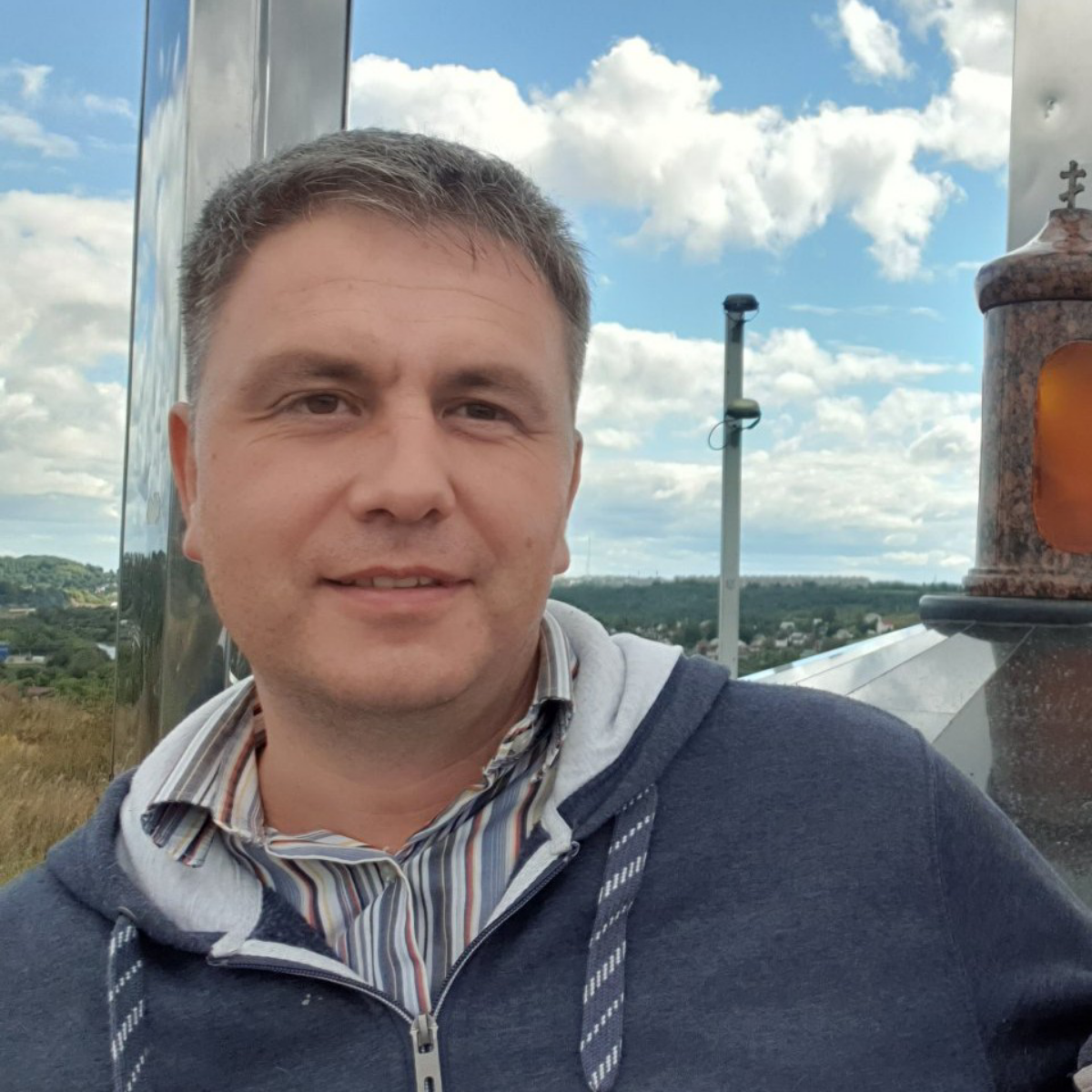 Кирилл Новиков
