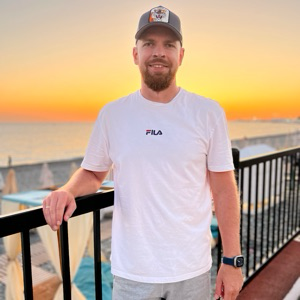 Николай Белов