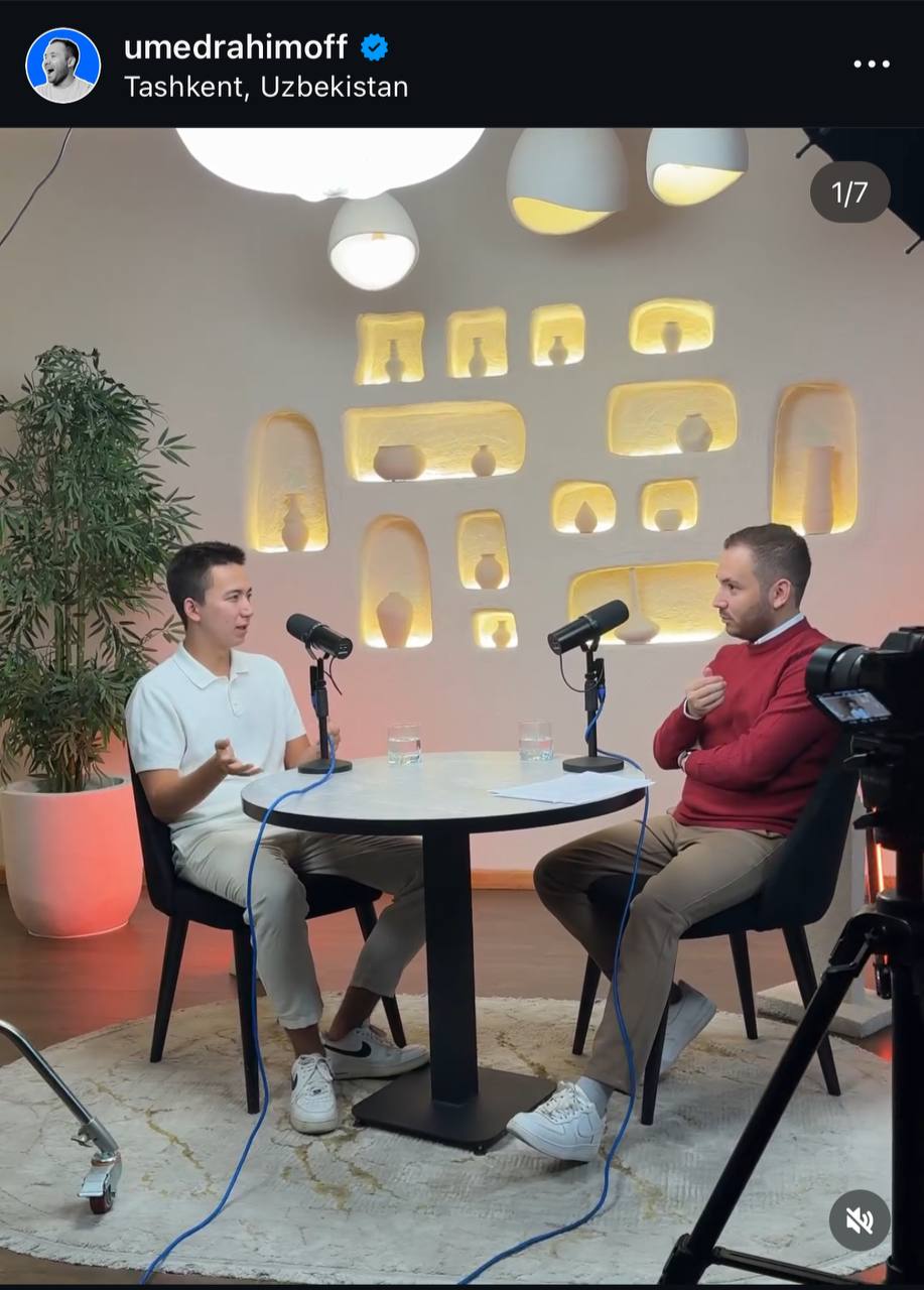 Yaqinda Umed aka bilan Tahrirchi haqida suhbatlashdik. Unda loyiha tarixi va rivojlanishi, qiyinchiliklar va qo’lga kiritilgan yutuqlar, kelgusi rejalar haqida aytib berdim | Сетка — социальная сеть от hh.ru