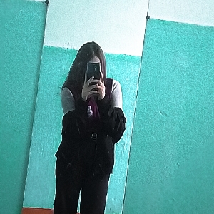 Лиза Бор