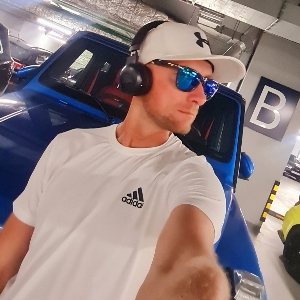 Илья Храмов | Сетка — социальная сеть от hh.ru