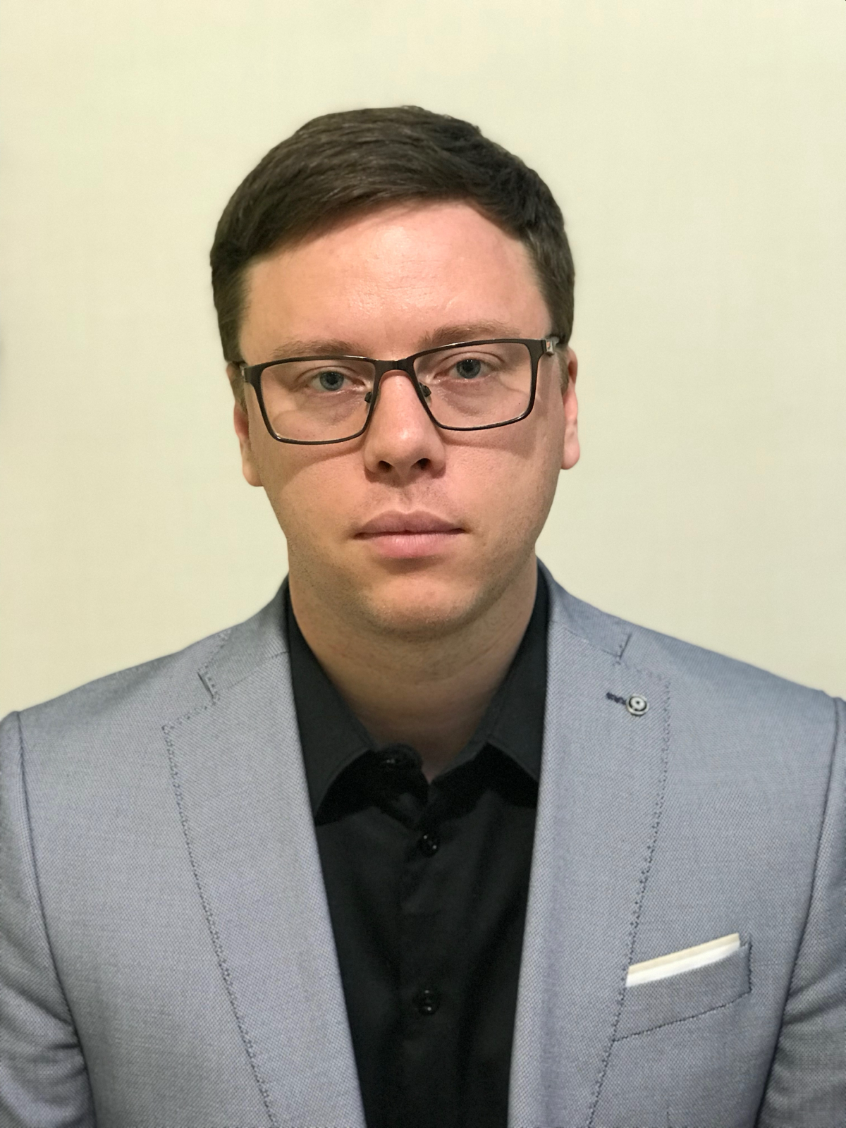 Антон Михайлов
