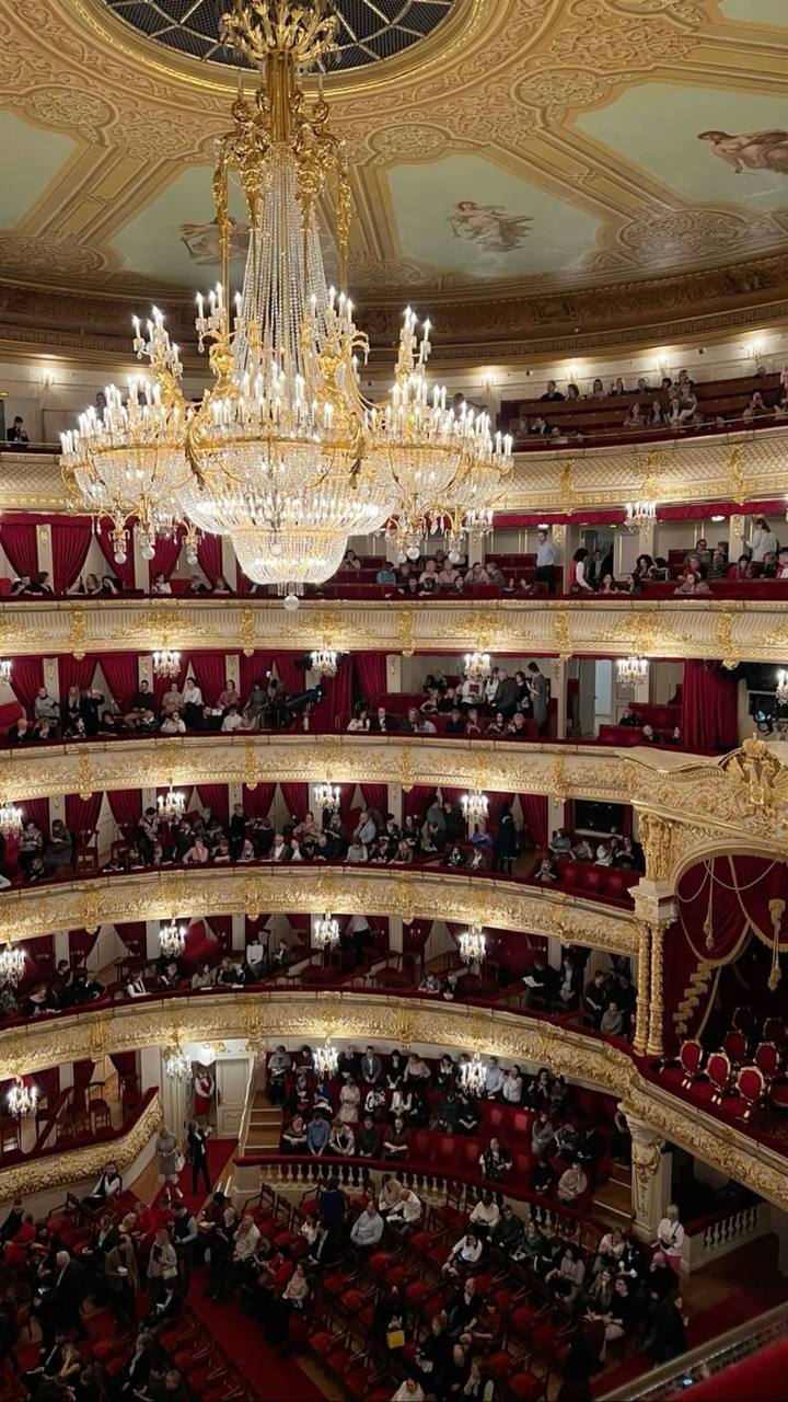 🎭Сегодня откроют продажи билетов в Большой театр
17 октября в 20:00
Акция распространяется на оперы «Князь Игорь» и «Тоска», балет «Дочь фараона» и  театрализованный концерт «Путеводитель по оркестру | Сетка — социальная сеть от hh.ru