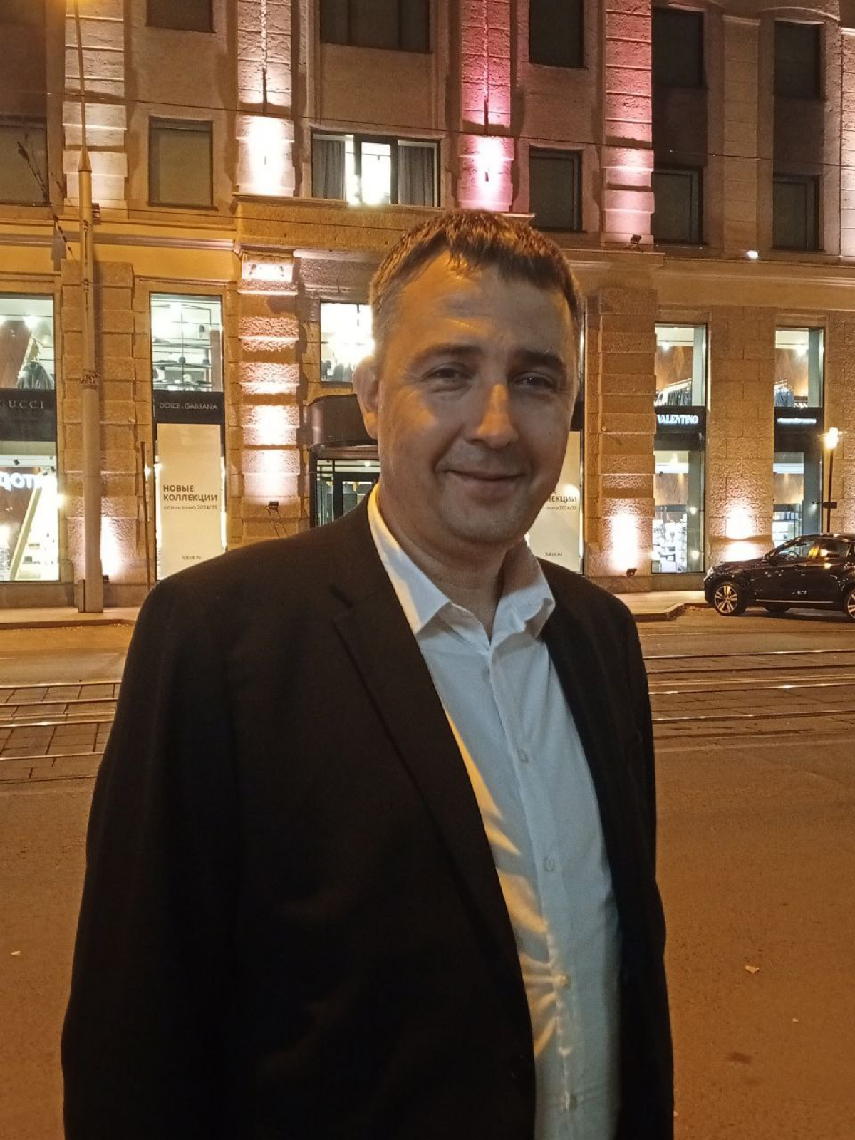 Настанет день, и тебе придётся решать, куда идти. И сразу надо идти туда, куда ты решил. Немедленно. Ты не имеешь права терять ни минуты. Тебе этого нельзя. - Примерно такой мотив был у этой встречи. | Сетка — социальная сеть от hh.ru