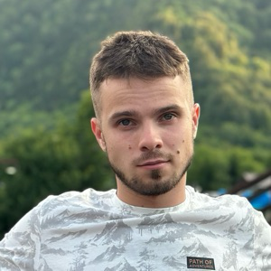 Александр Анисимов