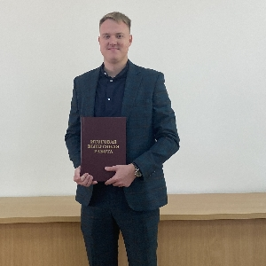 Евгений Постников