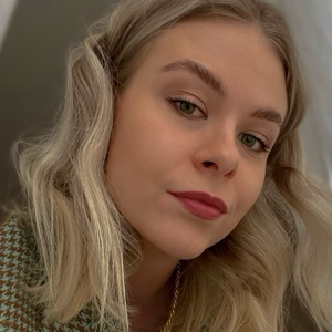 Анастасия Ампилова | Сетка — социальная сеть от hh.ru