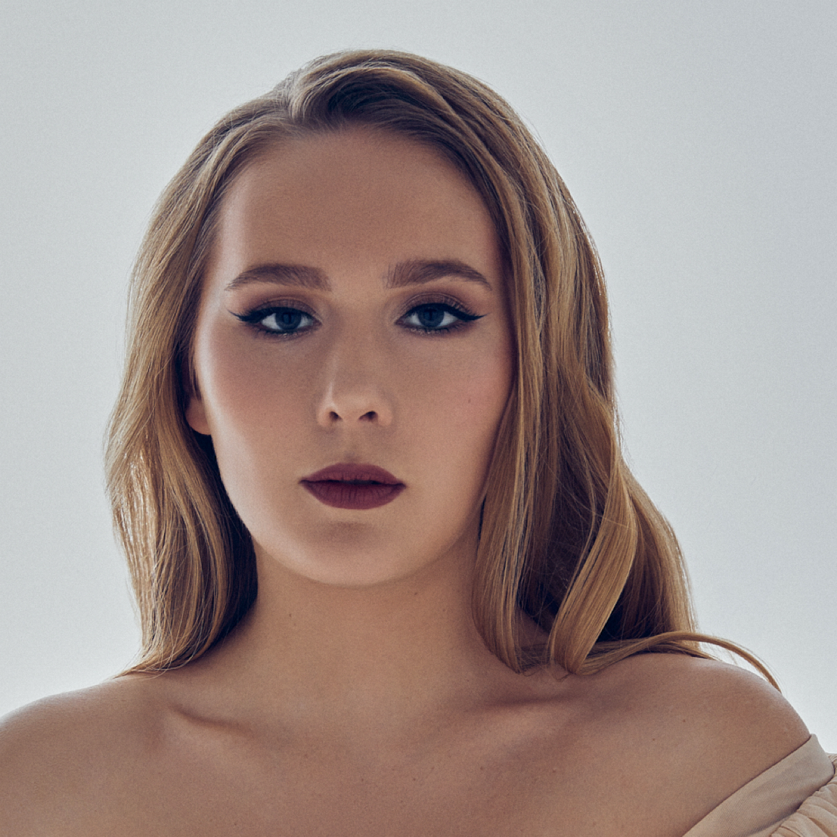 Александра Жукова | Сетка — социальная сеть от hh.ru