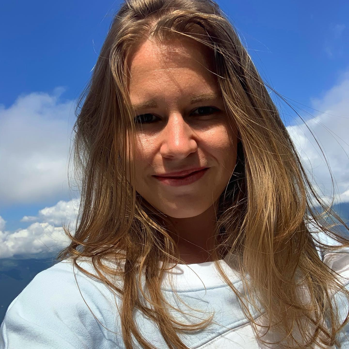 Анна Армянинова