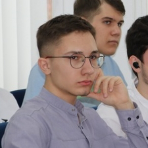 Руслан Половинкин