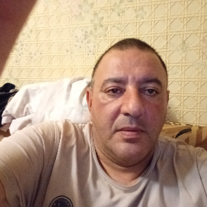 Арам Акопян