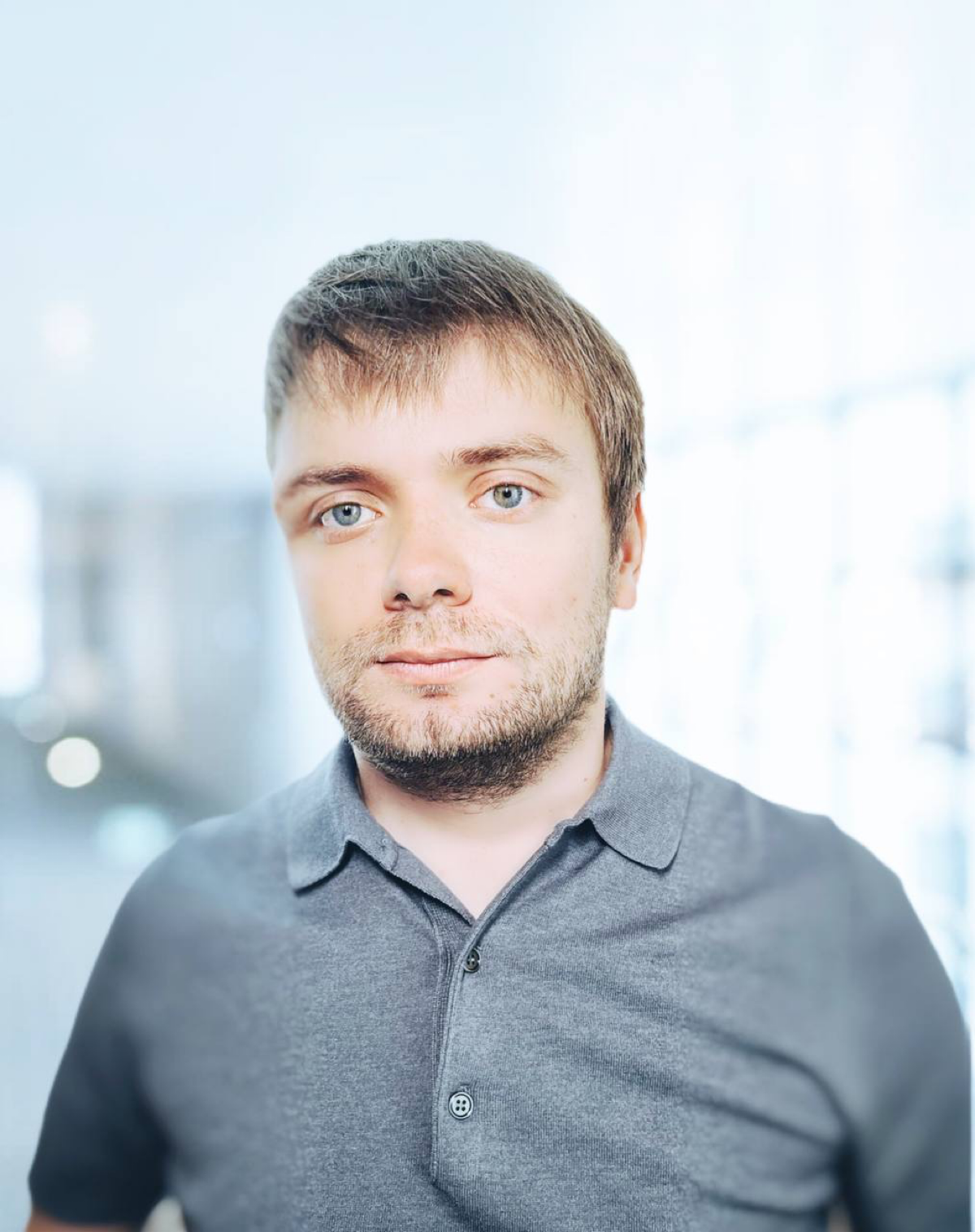 Александр Рощин