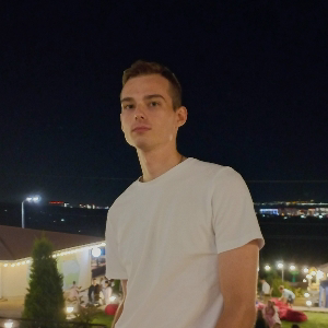 Александр Грибко