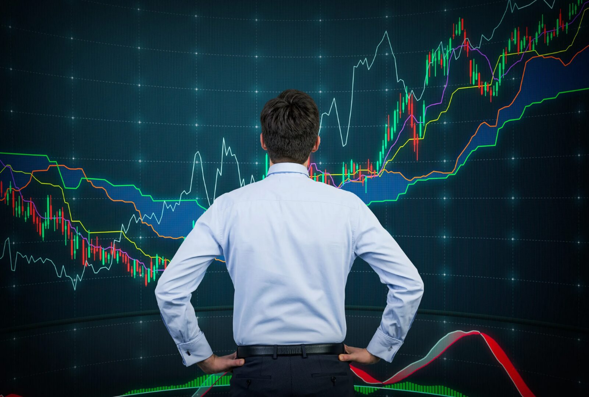 Актуальные торговые рекомендации по золоту (XAU/USD), нефти (Brent), биткоину (BTC/USD), EUR/USD:
Золото (XAU/USD) – $2 722
Золото продолжает уверенно расти, находясь на исторических максимумах | Сетка — социальная сеть от hh.ru