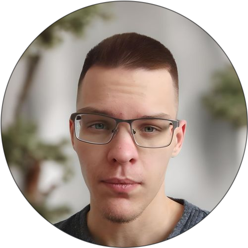 Арсений Ларин