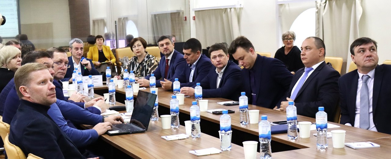 Депутаты гордумы Барнаула провели совещание на водоканале
📊 Комитет по городскому хозяйству, градостроительству и землепользованию городской Думы Барнаула провел выездное совещание совместно с предста... | Сетка — социальная сеть от hh.ru