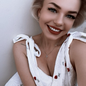 Анастасия Анастасия | Сетка — социальная сеть от hh.ru