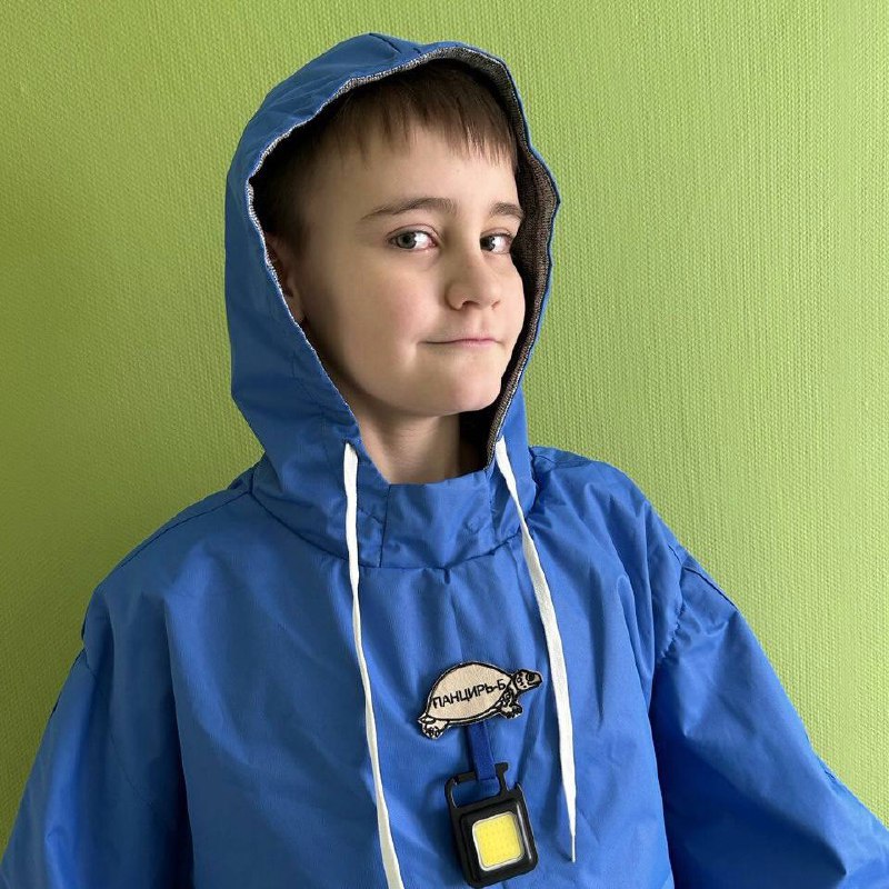 🔥В Перми школьник разработал многофункциональный защитный плащ
В планах — запатентовать продукт и запустить в массовое производство
➡️Борис Третьяков учится в 8 классе, но уже в таком юном возрасте он... | Сетка — социальная сеть от hh.ru