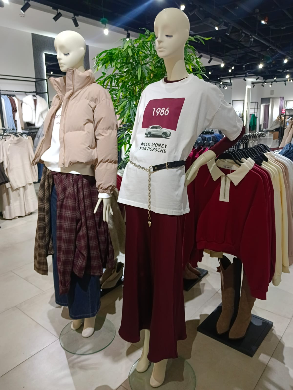 Ищу крутого мерчендайзера в магазины женской одежды 🤗 Romantic
Мой контакт 89867199144 | Сетка — социальная сеть от hh.ru