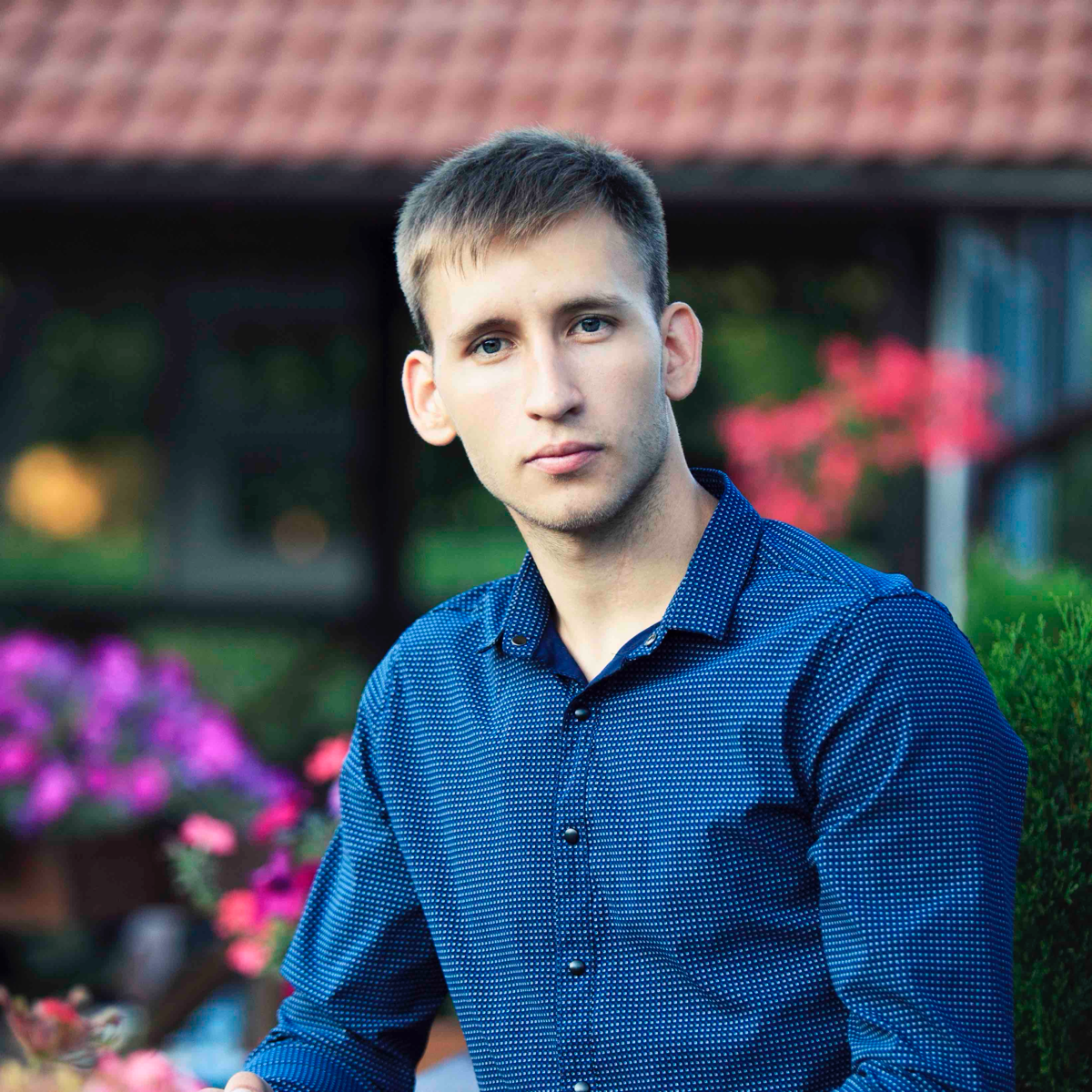 Владислав Иванисов