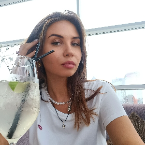 Александра Заварзина