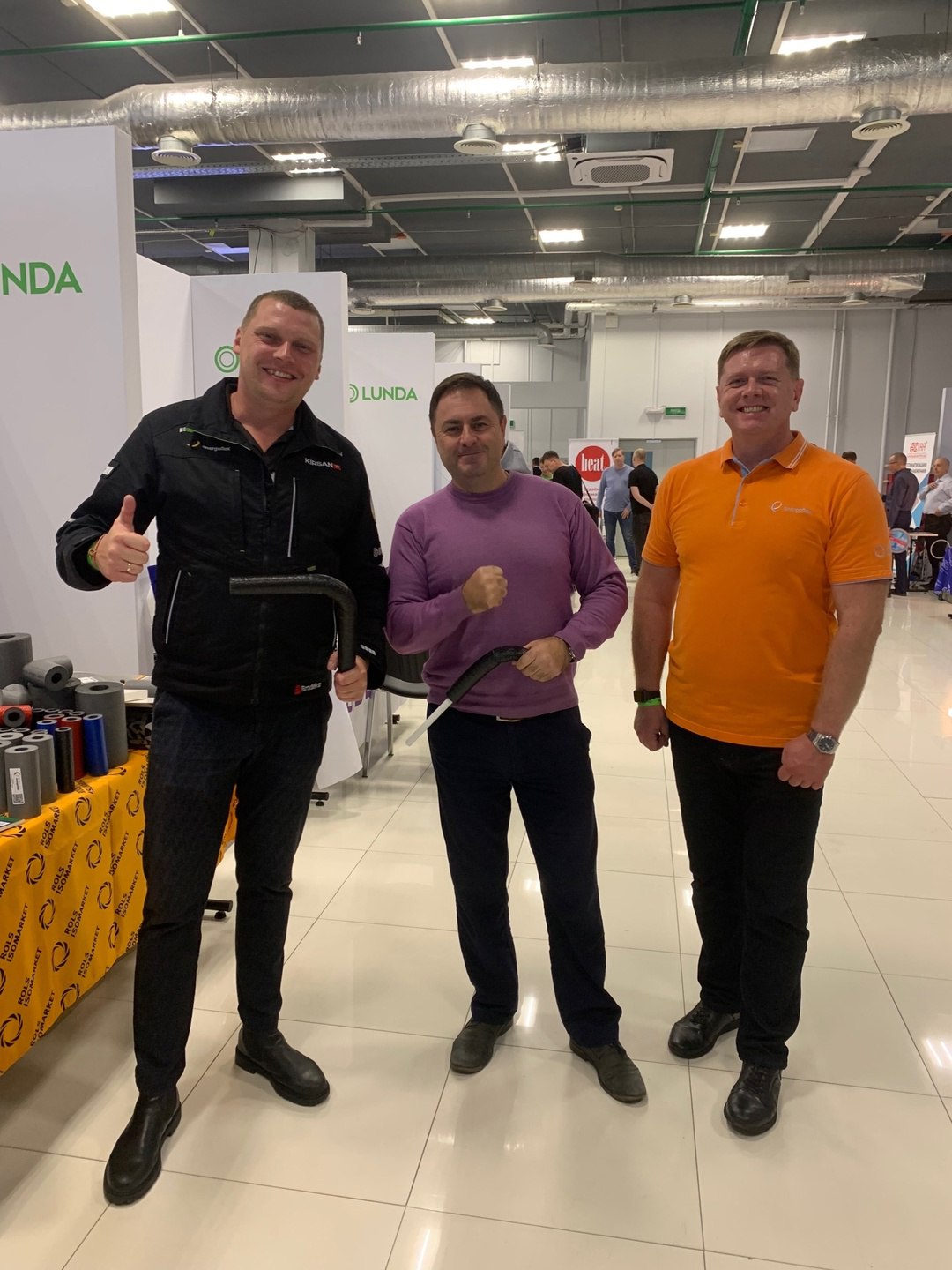 Сегодня на LundaExpo!
https://vk.com/video50025901456239496 | Сетка — социальная сеть от hh.ru