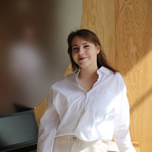 Александра Громова