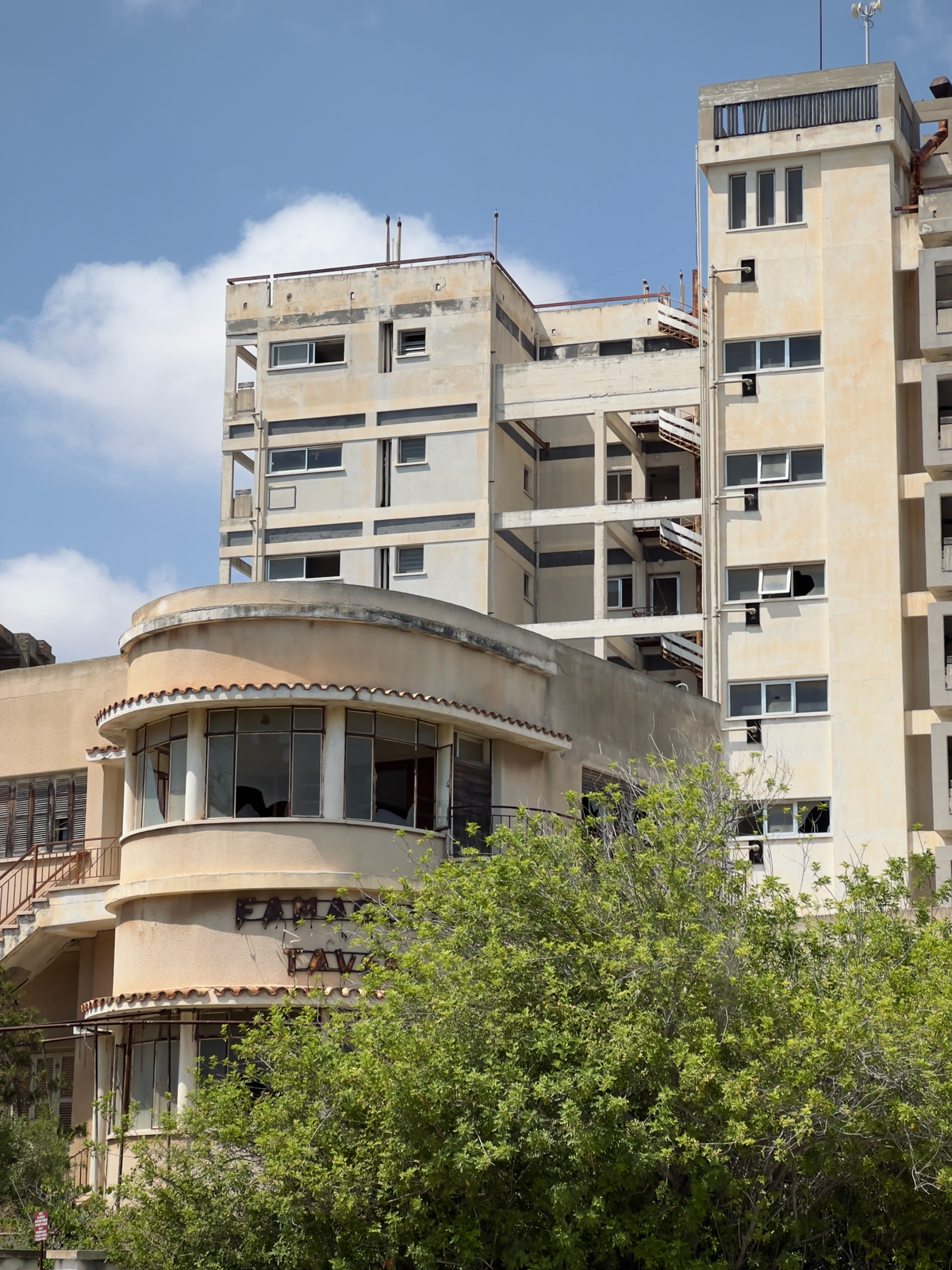 Как амбиции губят хороший продукт и даже целый город | Сетка — социальная сеть от hh.ru