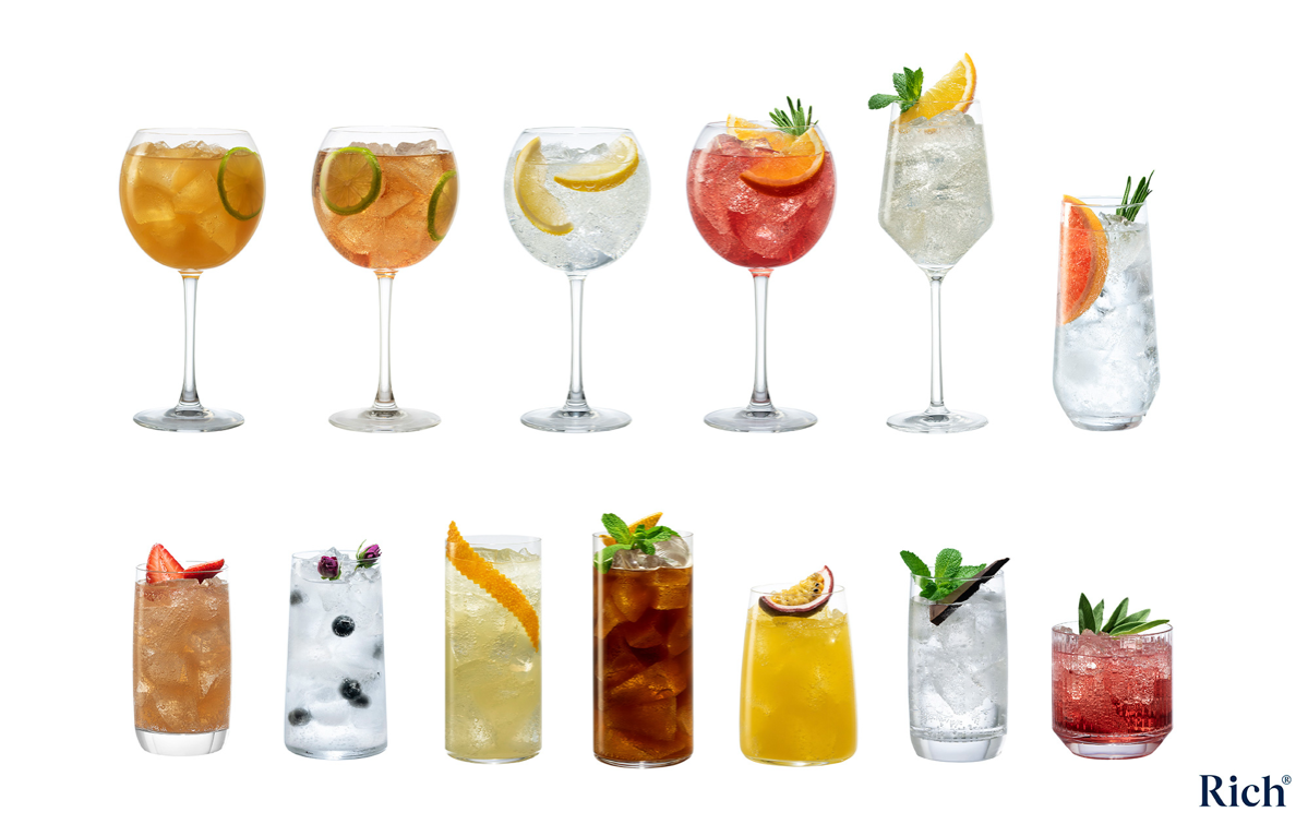 Rich
Shooting glasses of cocktails and retouching for Rich Russia | Сетка — социальная сеть от hh.ru