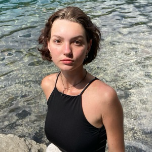 Алина Степанова