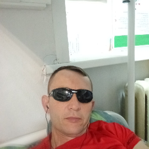 Женя Искузин