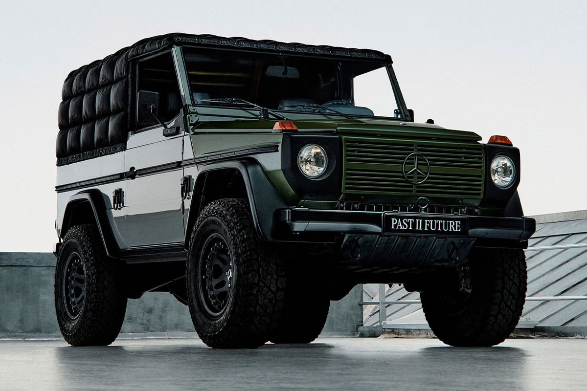 ⚡️20 октября 2024 года Mercedes-Benz и итальянский бренд одежды Moncler представили арт-объект Project G-Class Past II Future на базе винтажного «Гелика» | Сетка — социальная сеть от hh.ru