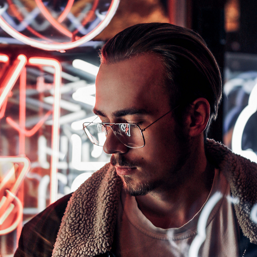 Максим Зелинов