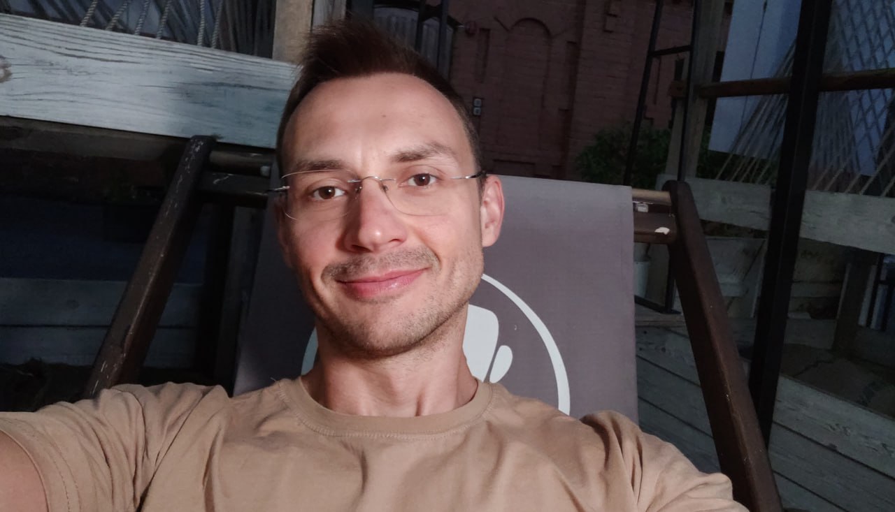 Пакет с пакетами, непонимание ТЗ и ошибки коммуникации.
Праздновал в субботу новоселье с друзьями. Естественно, я как восьмирукий спрут и тут и там, кому подлить, тут тарелку заменить | Сетка — социальная сеть от hh.ru
