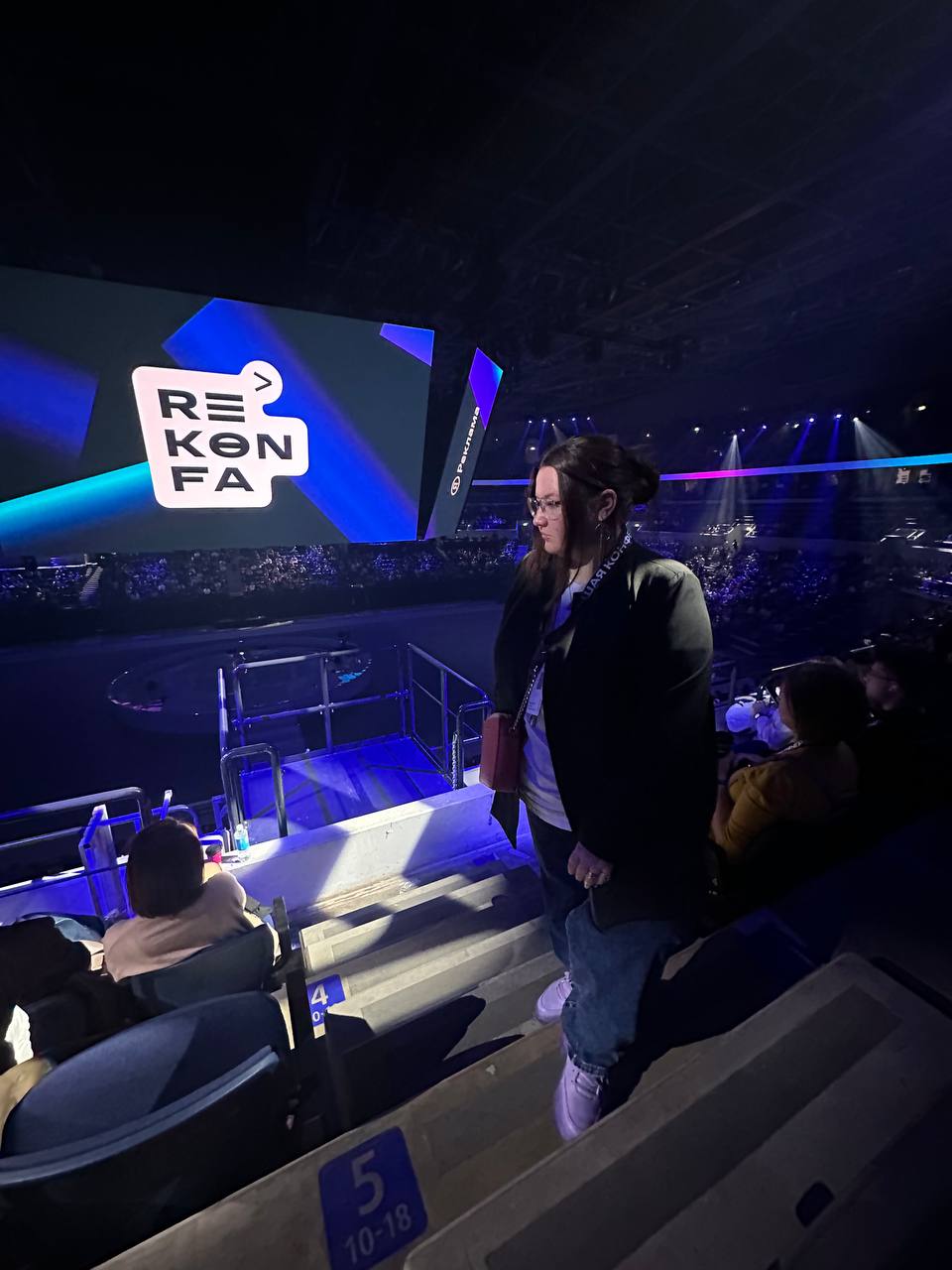 Коллеги, кто на базе, давайте развиртуализируемся | Сетка — социальная сеть от hh.ru